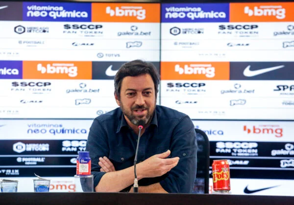 "R$ 35 milhões"; Corinthians bate o pé após Bruno Méndez ser alvo de 2 clubes da Série A; veja negociação corinthians