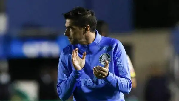 Leeds United investe tudo para comprar titular de Abel Ferreira no Palmeiras: “€15 milhões” leeds united