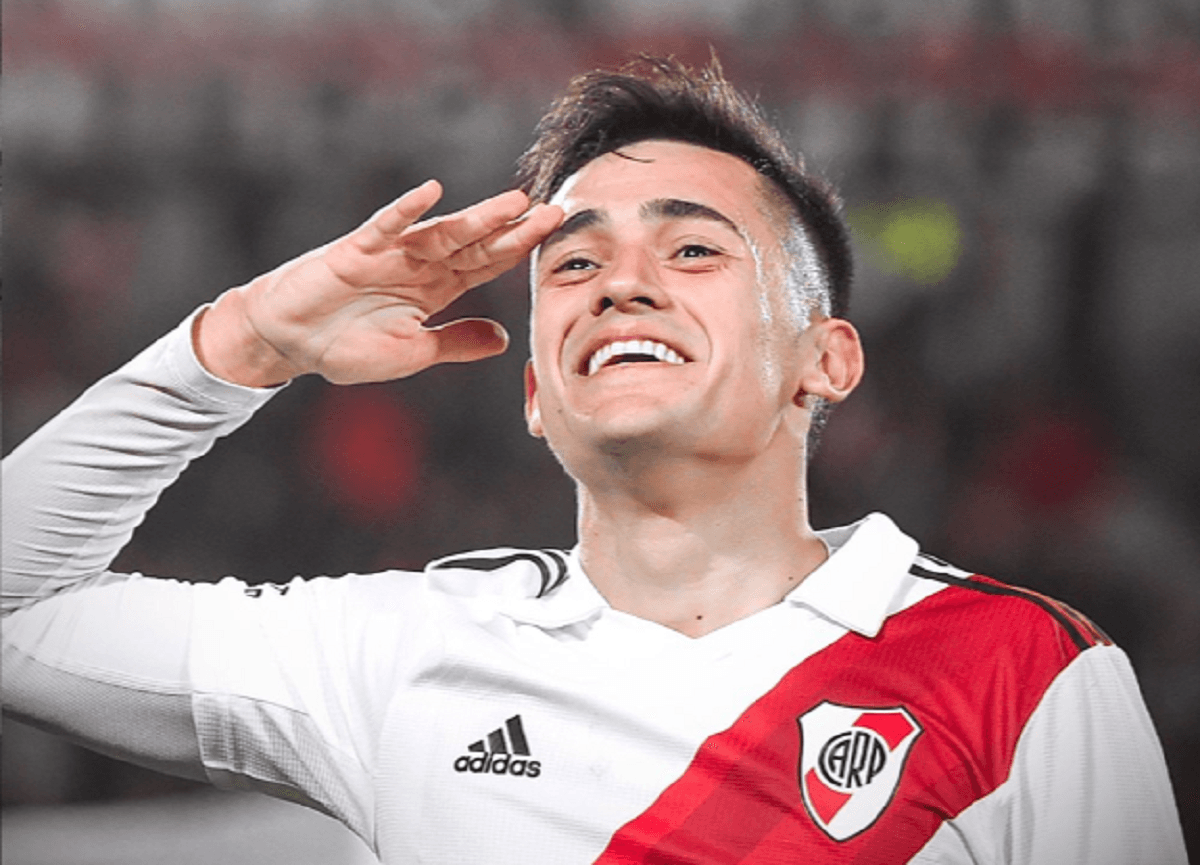 €6 milhões: Corinthians encaminha negociação para fechar com Pablo Solari, do River Plate; veja decisão corinthians