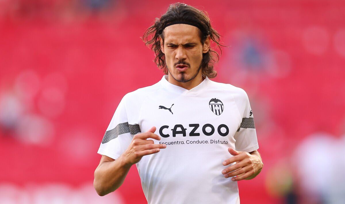 Cobiçado pelo Corinthians, Cavani tem seu destino traçado após sair do Valência corinthians