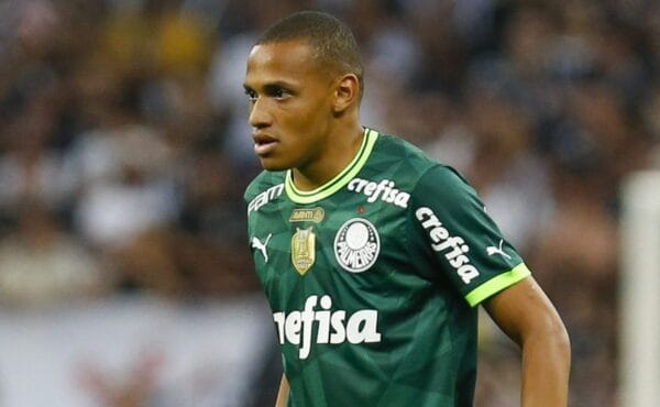 Jhon Jhon quando atuava pelo Palmeiras 
