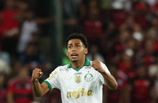 Luighi em ação pelo Palmeiras