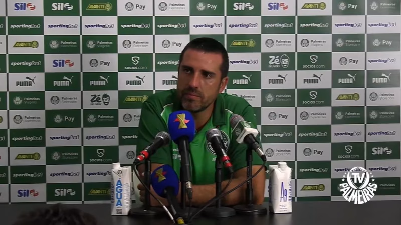 João Martins detona atuação do time após derrota do Palmeiras João Martins concedeu coletiva de imprensa pelo Palmeiras