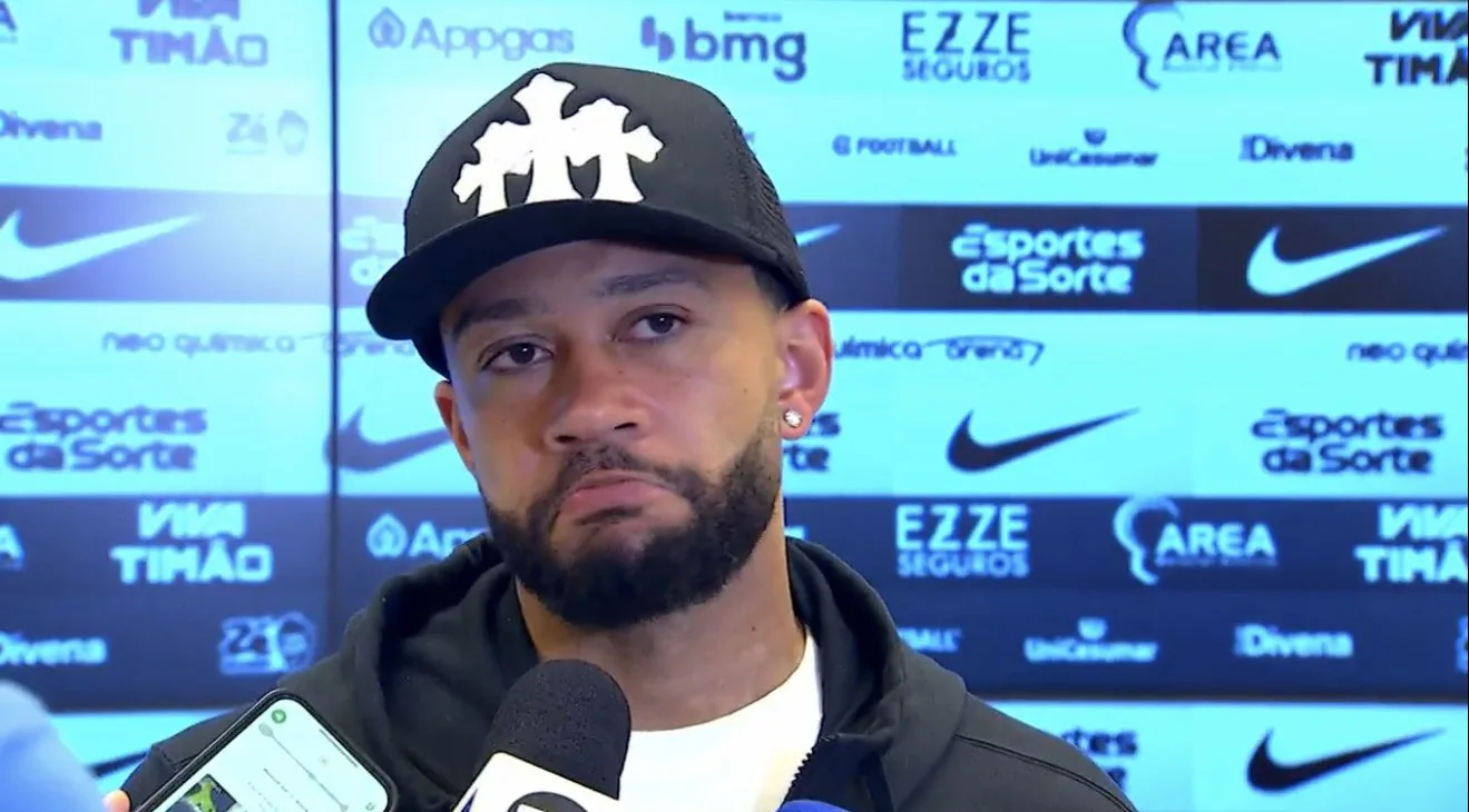 Memphis Depay diz ter dúvidas sobre a evolução do Corinthians Corinthians
