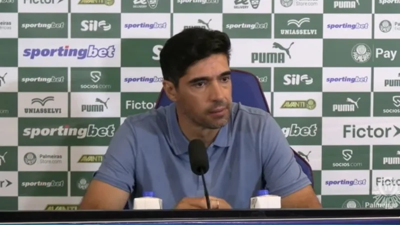 Palmeiras: Abel Ferreira detona a arbitragem mesmo após vitória Palmeiras