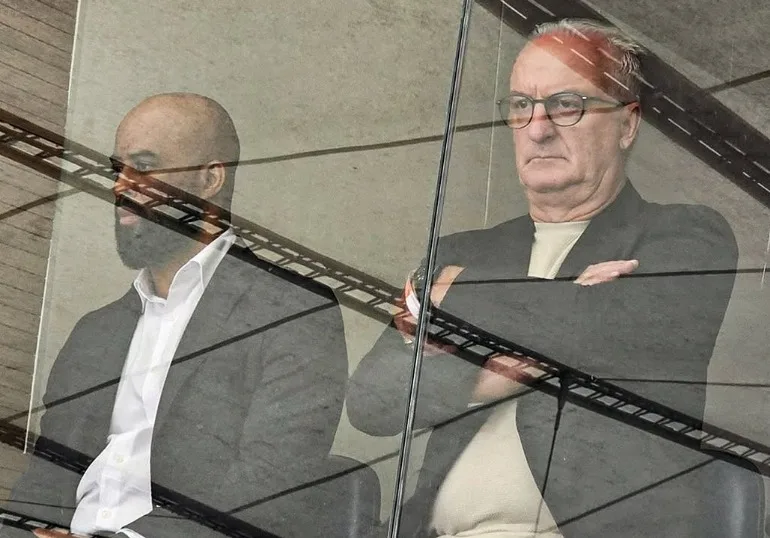 Dorival Júnior observa Corinthians enquanto aguarda oficialização Corinthians