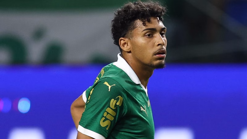 Luighi pode trocar o Palmeiras por gigante da Europa: €25 milhões Luighi em ação pelo Palmeiras em 2025