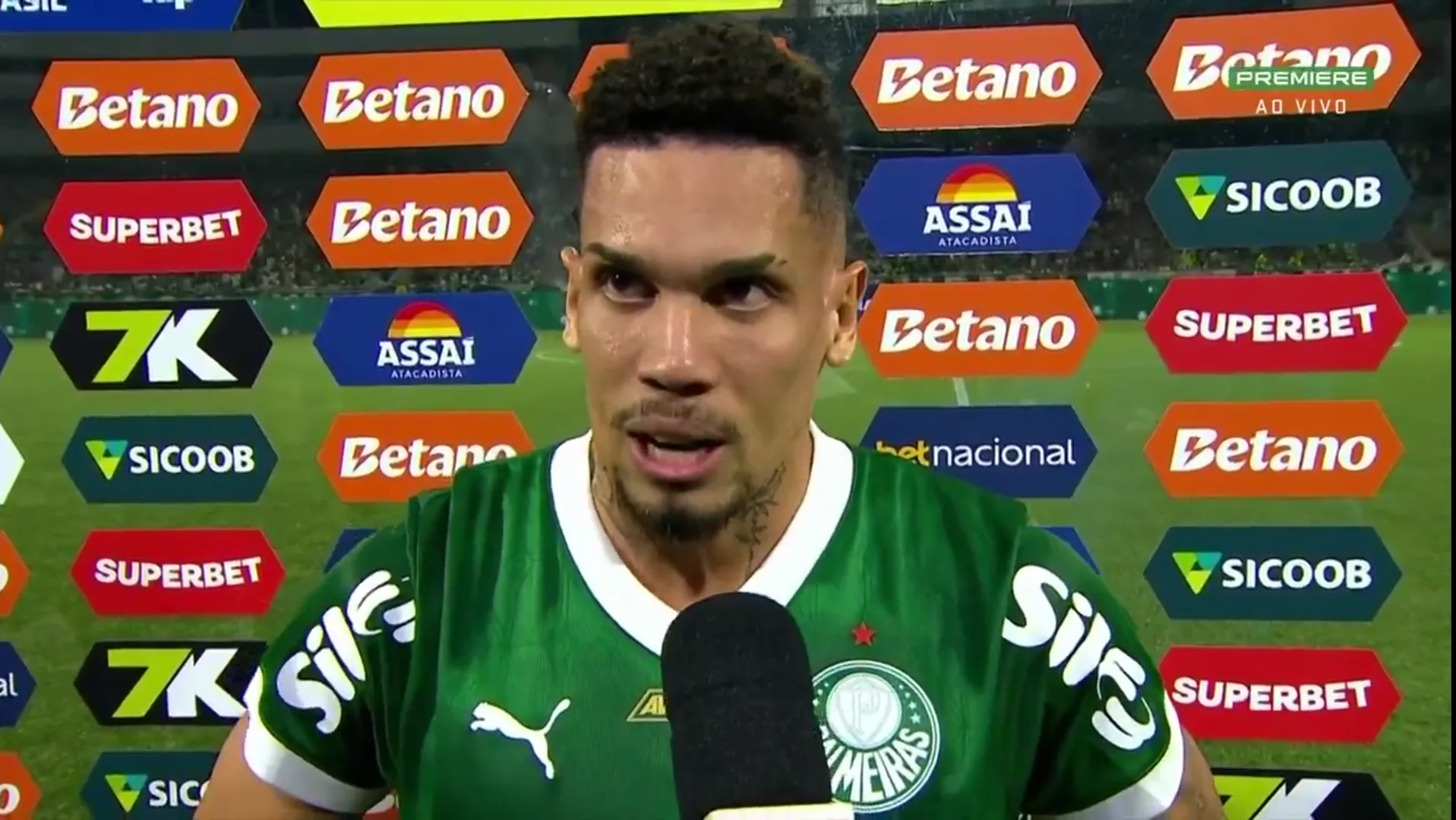 Paulinho fala pela 1ª vez após estreia pelo Palmeiras Paulinho