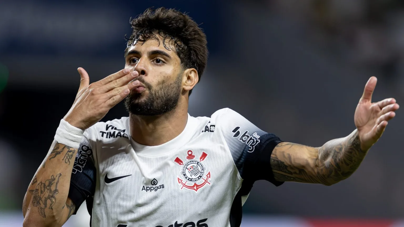 Yuri Alberto fez o gol da vitória do Corinthians diante do Santos