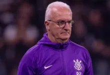 Dorival Júnior em ação pelo Corinthians