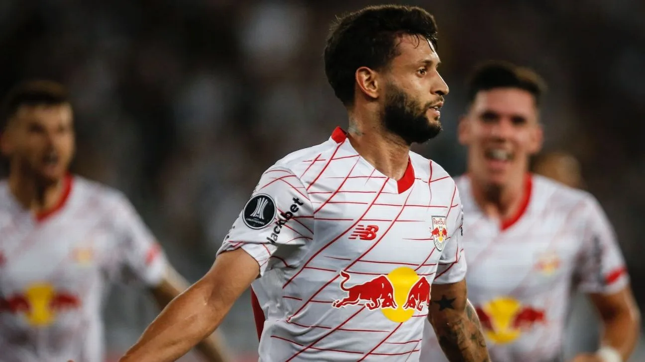 Palmeiras já tem a resposta do Red Bull Bragantino após oferta por Juninho Capixaba Palmeiras já sabe da resposta do Bragantino por Juninho Capixaba