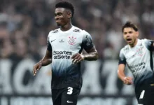 Corinthians crava sua decisão após oferta do Shabab Al Ahli por Félix Torres