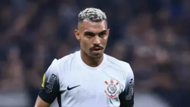 Matheuzinho atinge marca importante no Corinthians após jogo contra o Grêmio