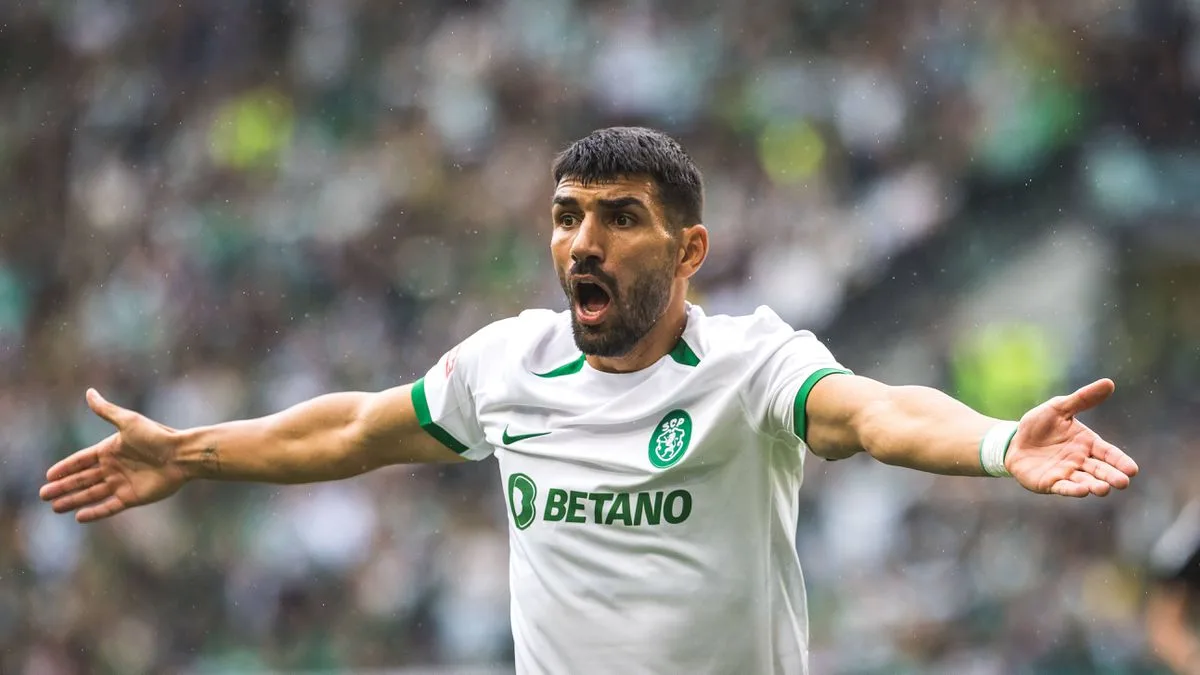 Ricardo Esgaio crava sua decisão após ter aberto negociação com Corinthians