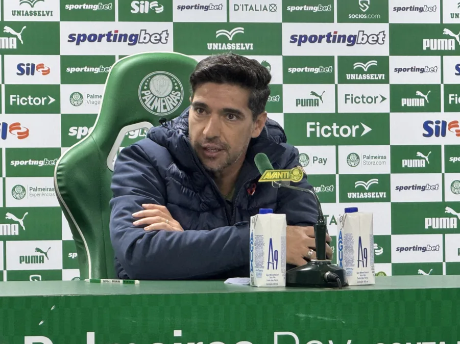 Abel Ferreira revela quais são os planos para Carlos Miguel no Palmeiras