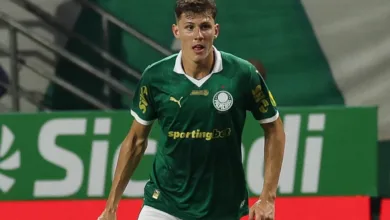 Palmeiras acende alerta após investida do Olympiacos por Benedetti