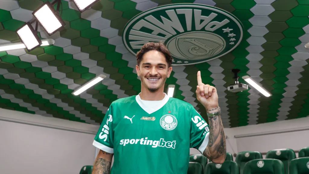 Além de Khellven, Palmeiras pode fechar com +5 reforços