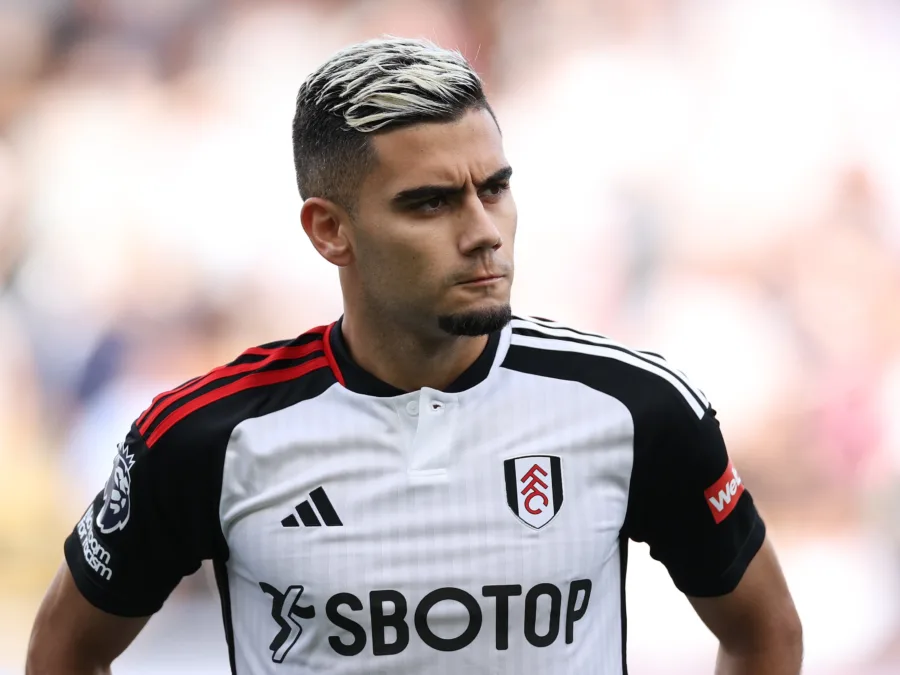 Após Andreas Pereira, Palmeiras decide se vai fechar com mais reforços