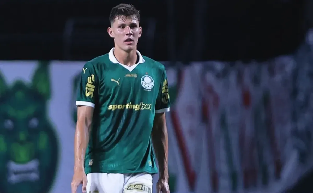 Palmeiras acende alerta após investida do Olympiacos por Benedetti