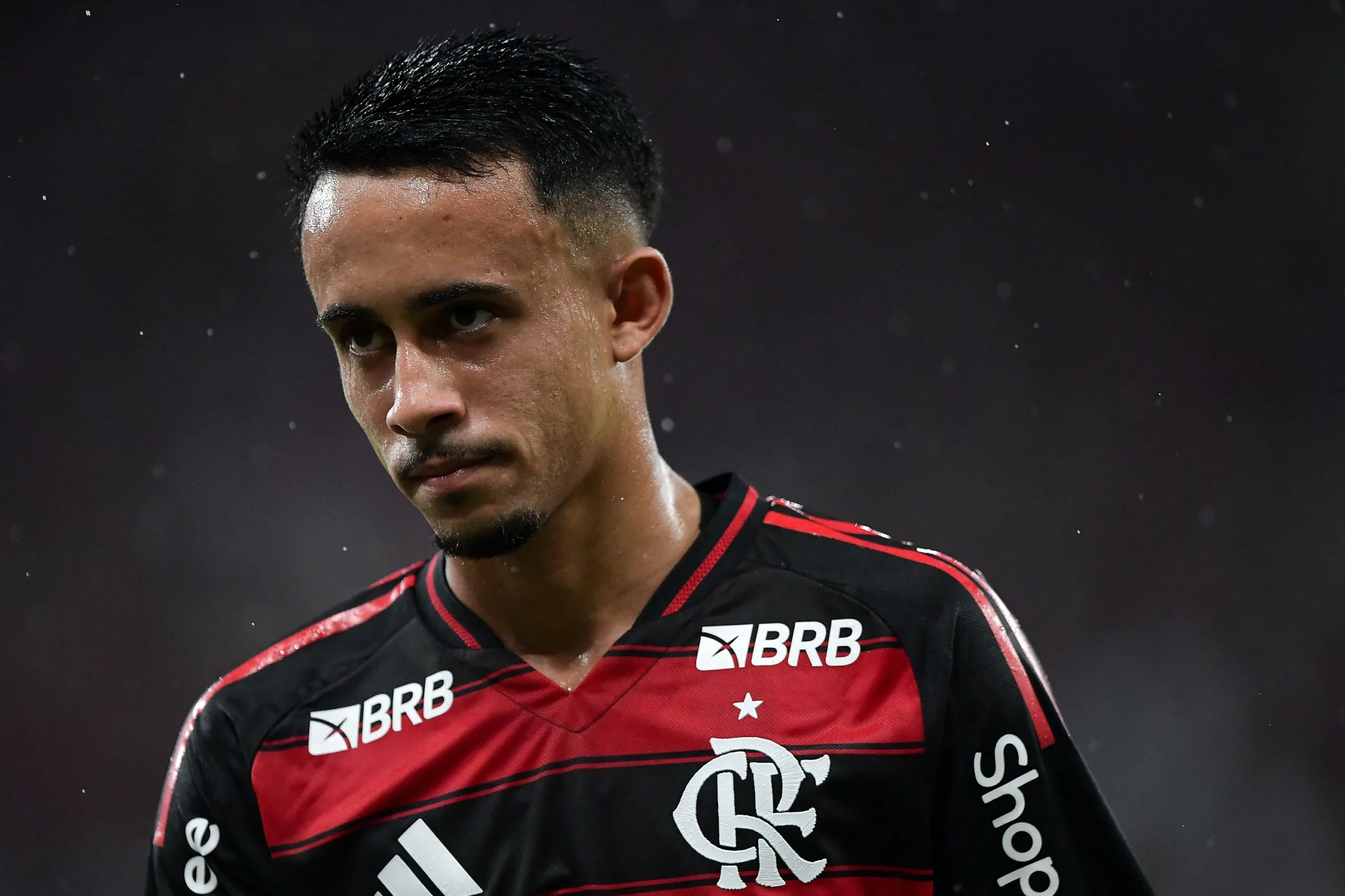 Matheus Gonçalves e +4 jogadores estão na lista de dispensa do Flamengo