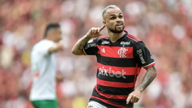 Corinthians não para em Michael e mira outro atacante do Flamengo