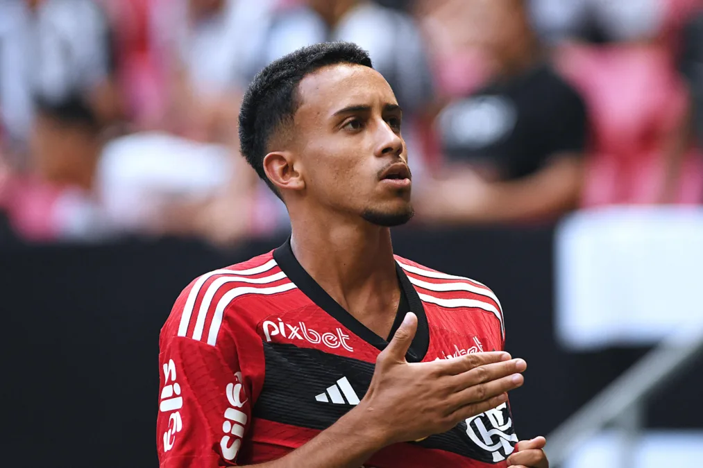 Al-Ahli dá chapéu no CSKA e fecha compra de Matheus Gonçalves, do Flamengo