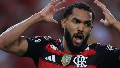 Proposta do Pumas por Juninho está na mesa à espera do “sim” do Flamengo