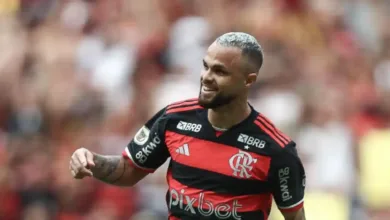 Corinthians não para em Michael e mira outro atacante do Flamengo