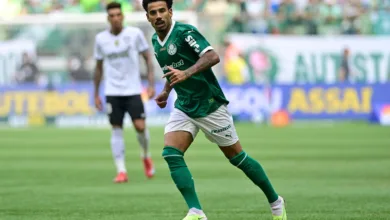 Palmeiras decide buscar novo camisa 8 após lesão de Lucas Evangelista