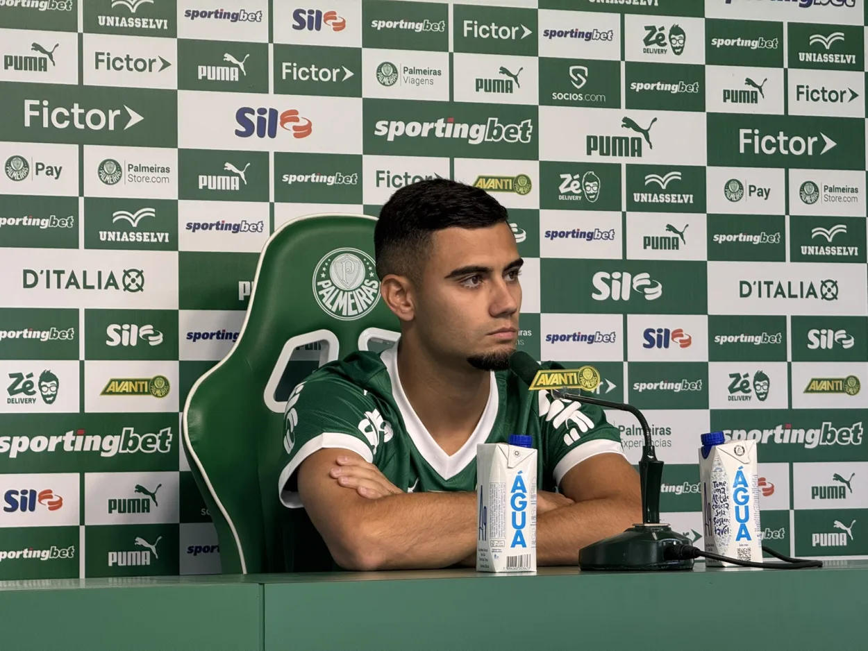 Palmeiras atropela o Inter e Andreas Pereira agradece torcida após estreia
