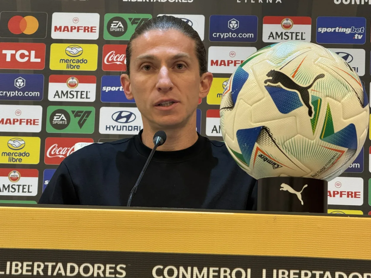 Flamengo volta a negociar por Vitão e prepara proposta milionária para 2026