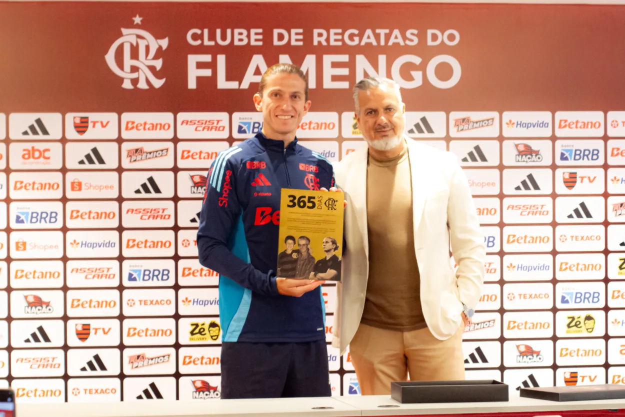 Flamengo sinaliza permanência de Filipe Luís e presidente usa metáfora curiosa sobre renovação