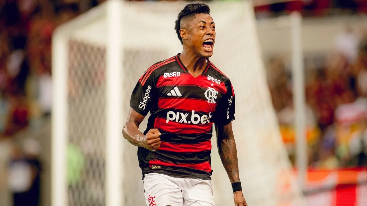 Bruno Henrique se emociona e elogia Arrascaeta após vitória do Flamengo