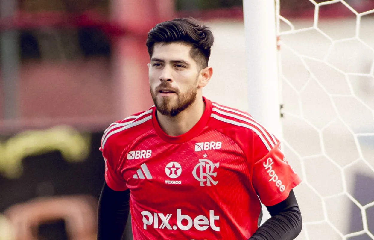 Alvo do River Plate, Rossi deseja renovar com Flamengo em 2026