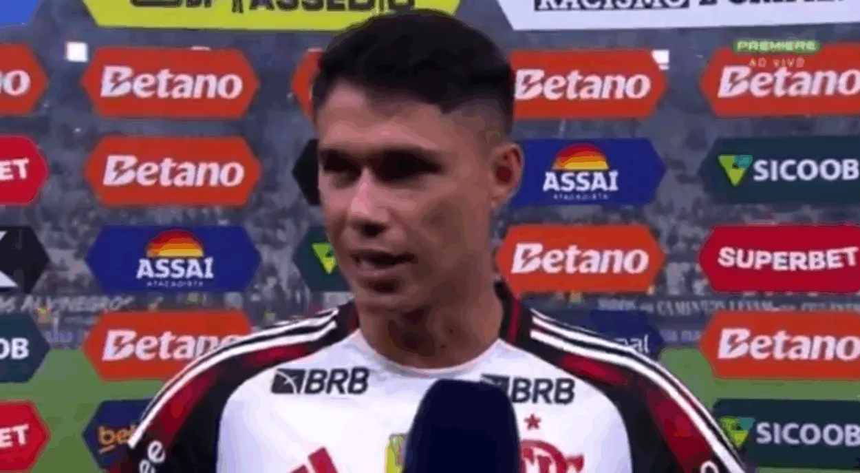 Luís Araújo dá recado ousado para torcida do Flamengo após vitória contra o Corinthians