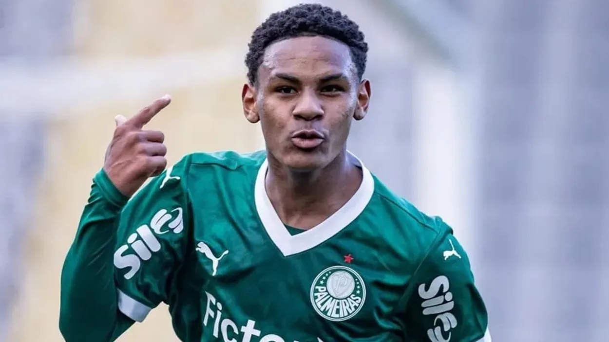 Novo Dudu surge na base e seu 1° contrato no Palmeiras será de €100 milhões