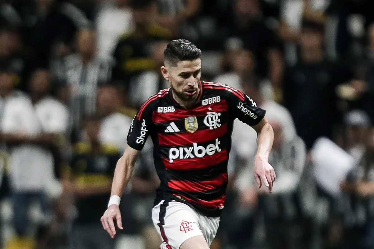 Jorginho aponta erros de decisão após empate do Flamengo contra o Cruzeiro no Maracanã