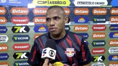 Após ser goleado pelo Palmeiras, Jhon Jhon dispara contra arbitragem: “Jogam contra o juiz também”