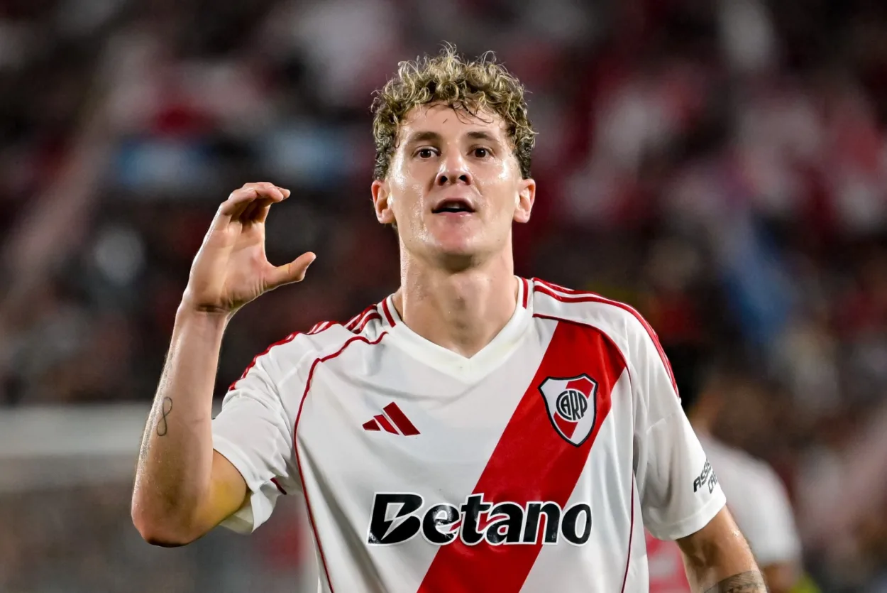 Palmeiras observa Facundo Colidio e pode investir em atacante do River Plate