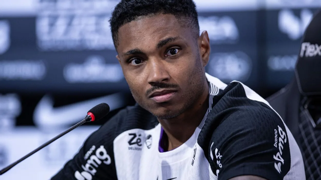 Lesão de Vitinho liga sinal de alerta no Corinthians após jogo contra o Mirassol