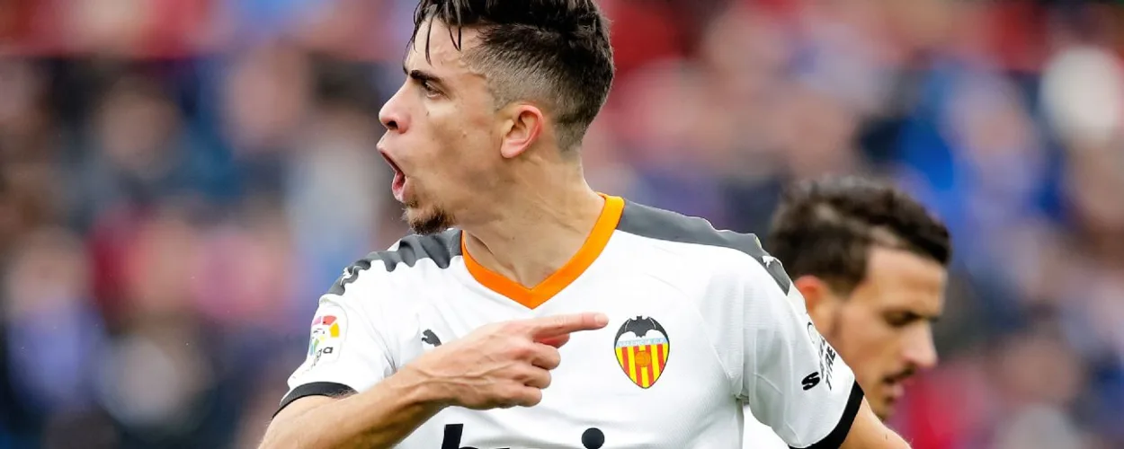 Gabriel Paulista entra na mira de Corinthians e Fenerbahçe após perder espaço no Beşiktaş