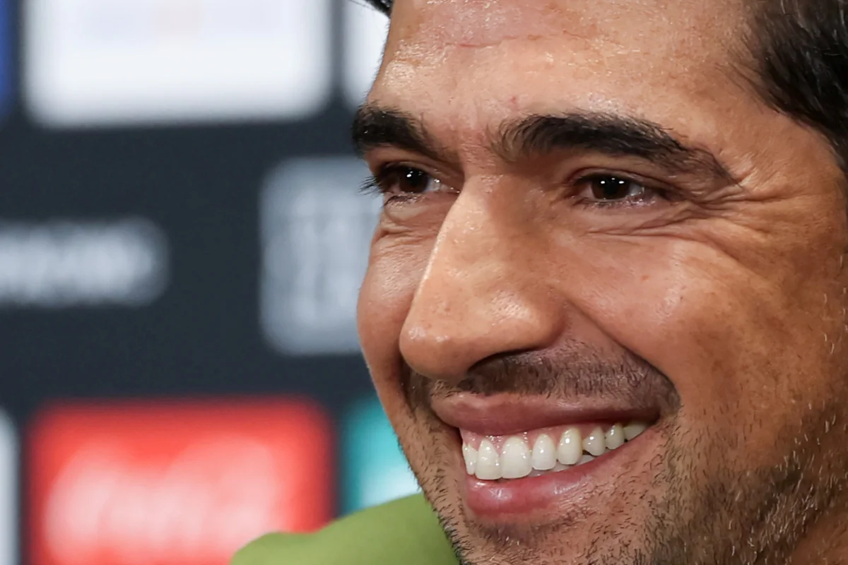 Palmeiras reabre avaliação por Vitão e mira zagueiro para reforçar elenco em 2026