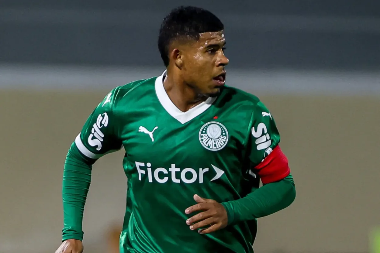 Gilberto deixa o Palmeiras e fecha com Athletico-PR 